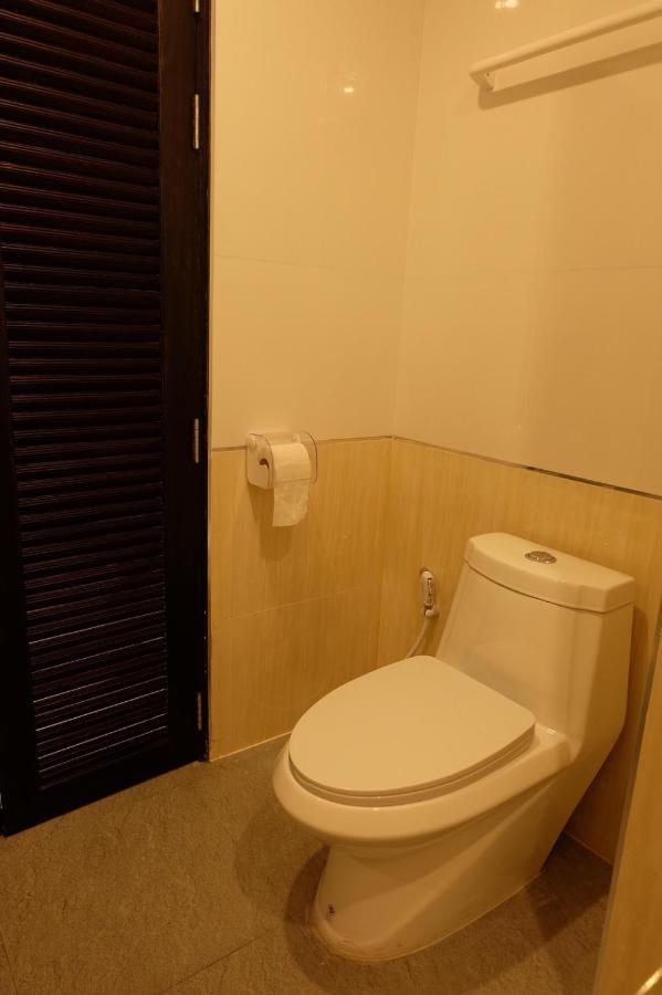 De Vine House Hotel Roi Et Exterior photo